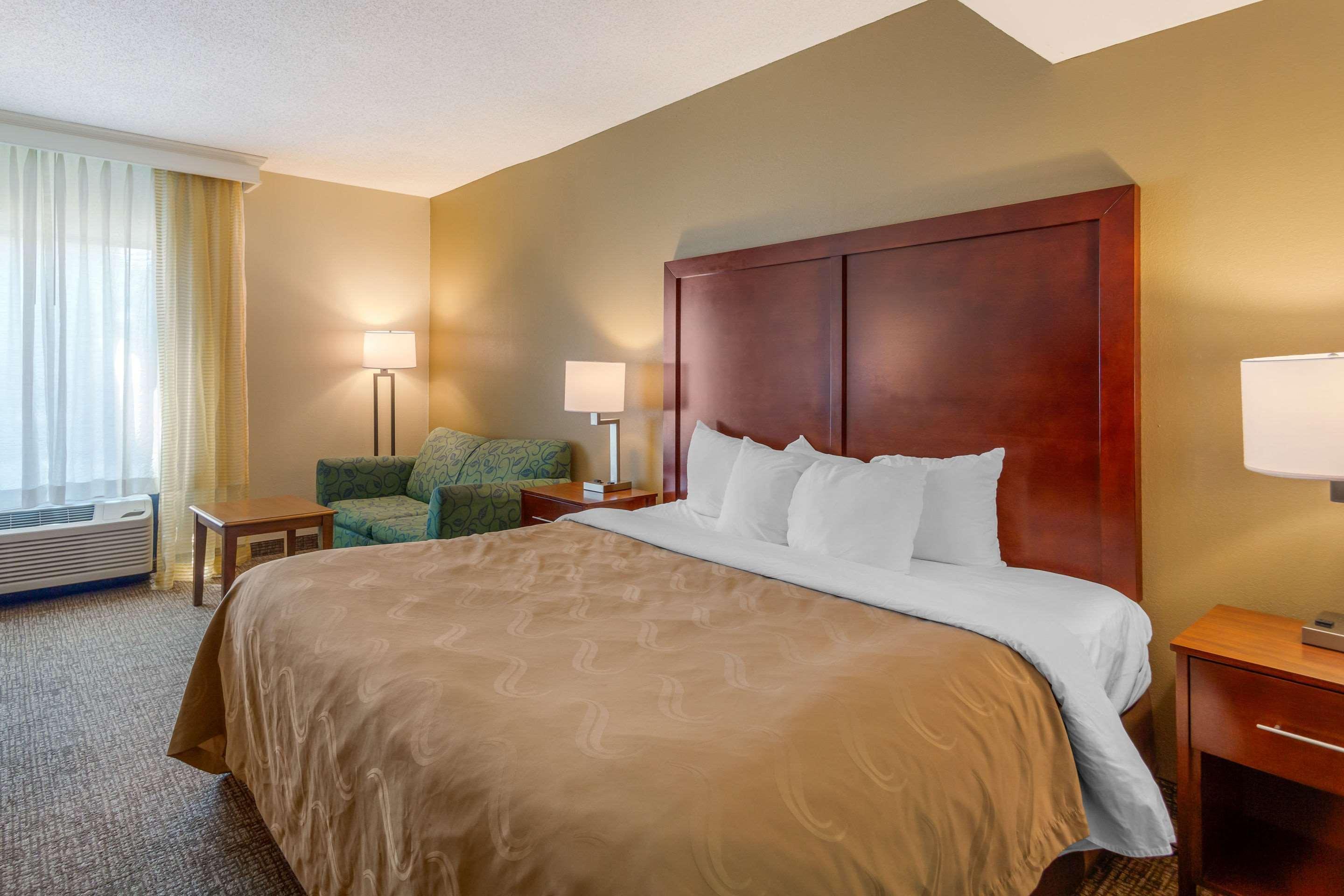 Quality Inn & Suites Olde Town Portsmouth Kültér fotó