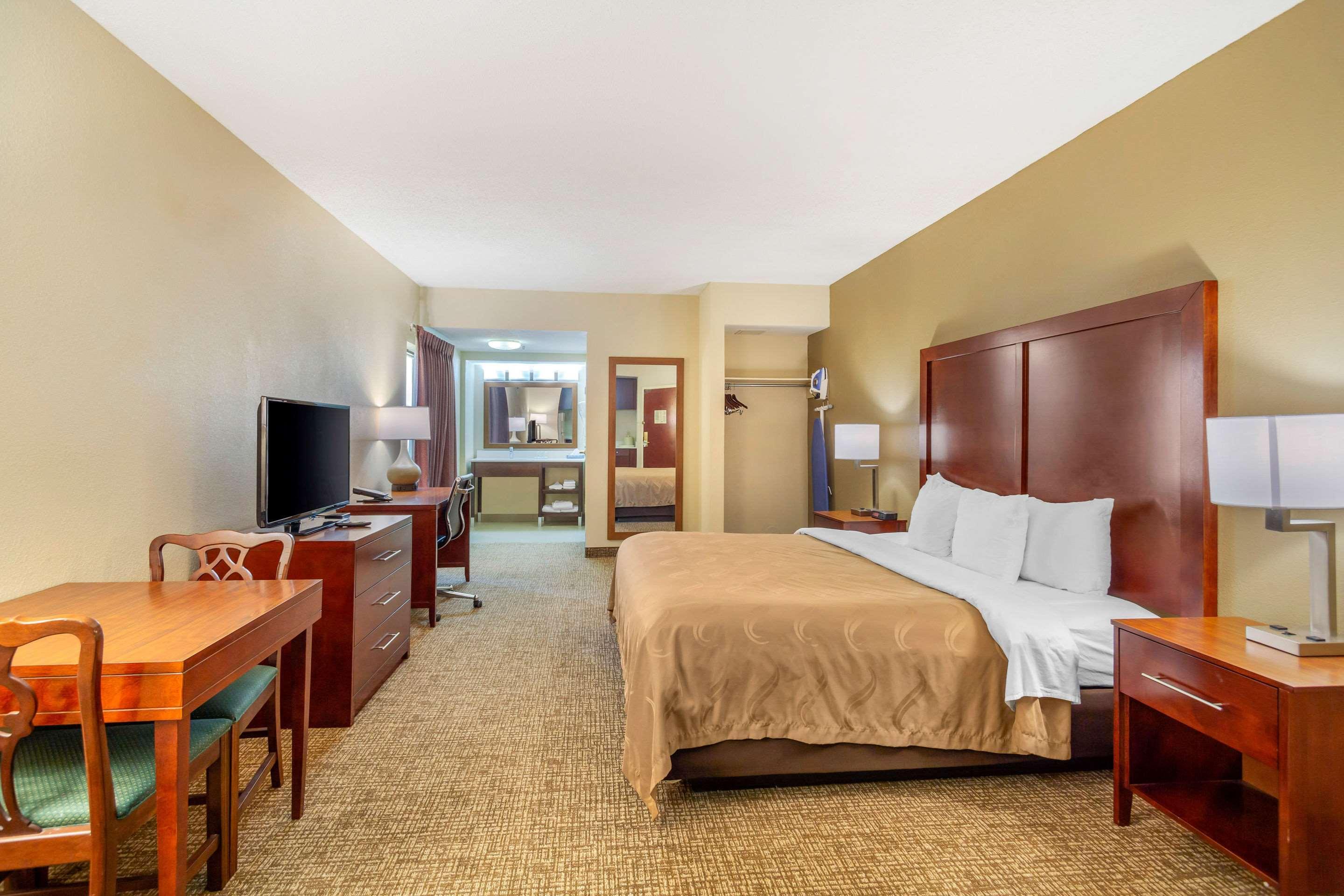 Quality Inn & Suites Olde Town Portsmouth Kültér fotó