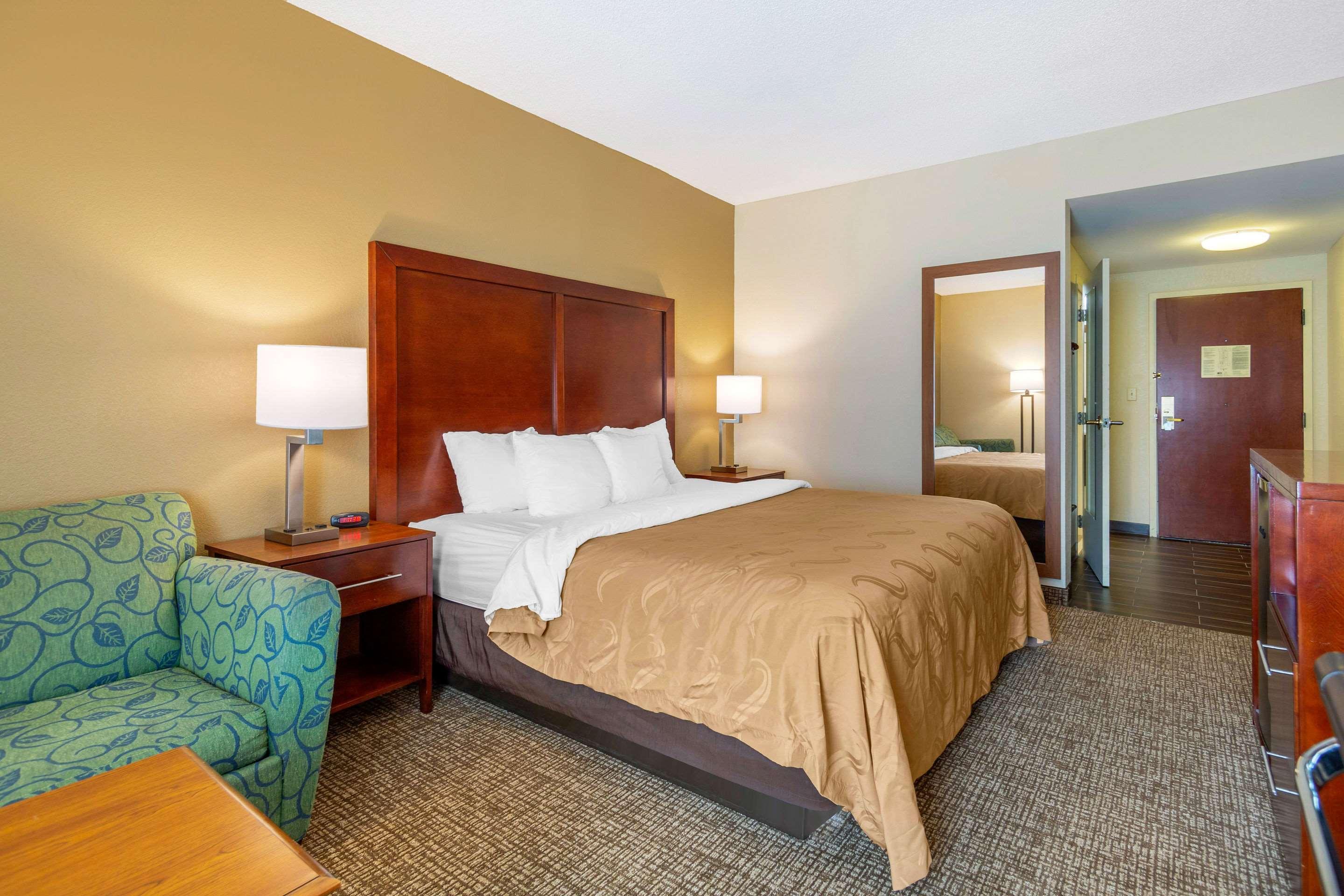 Quality Inn & Suites Olde Town Portsmouth Kültér fotó