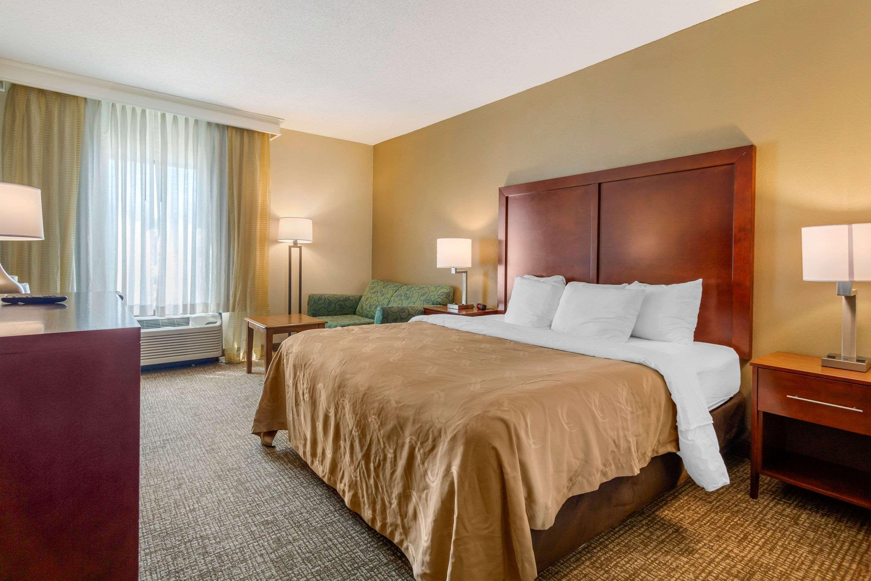 Quality Inn & Suites Olde Town Portsmouth Kültér fotó