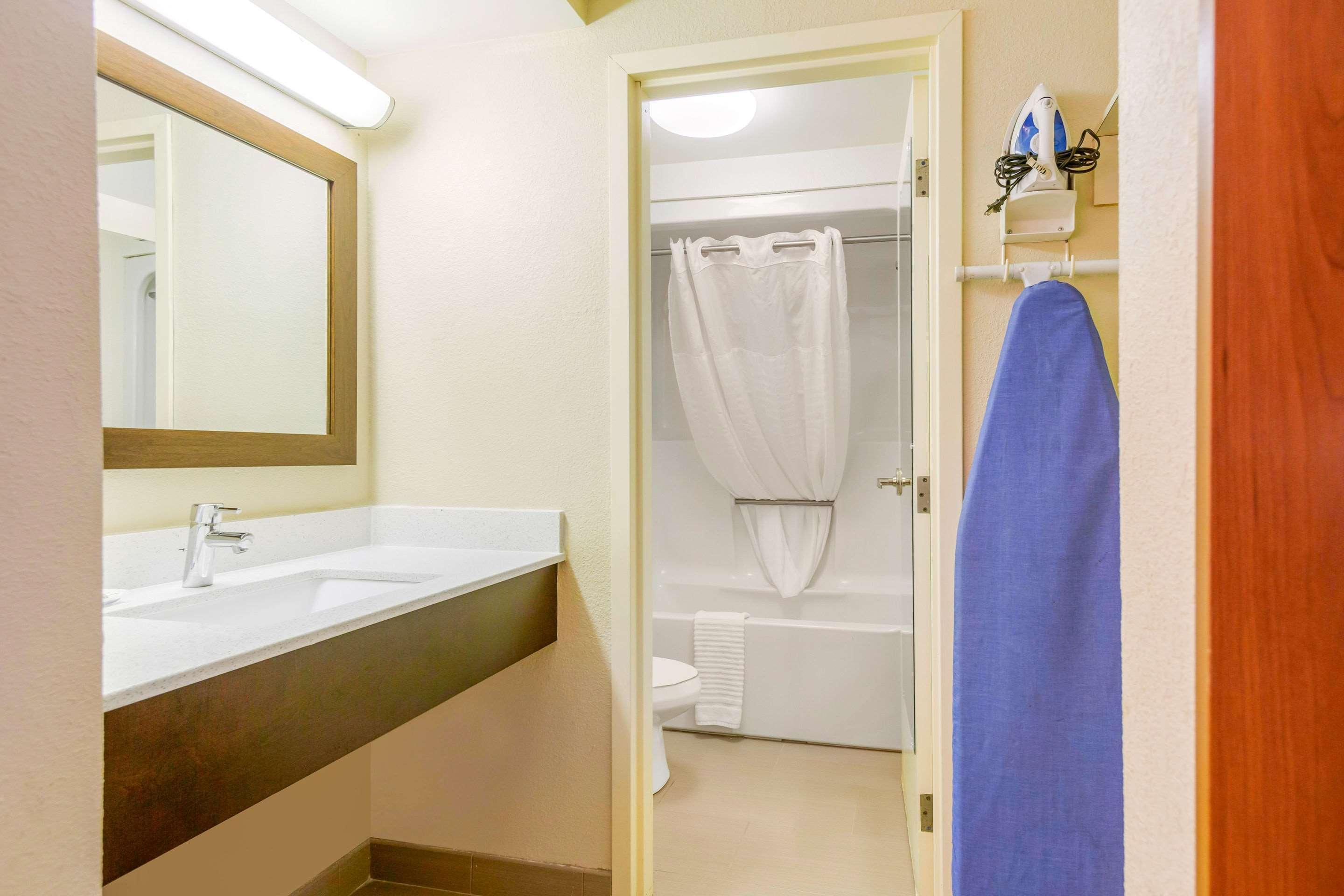 Quality Inn & Suites Olde Town Portsmouth Kültér fotó