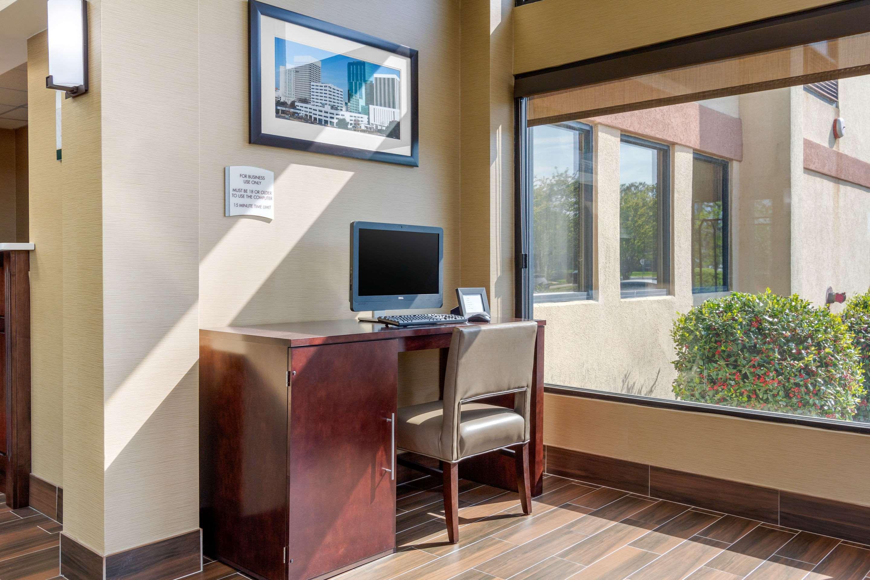 Quality Inn & Suites Olde Town Portsmouth Kültér fotó