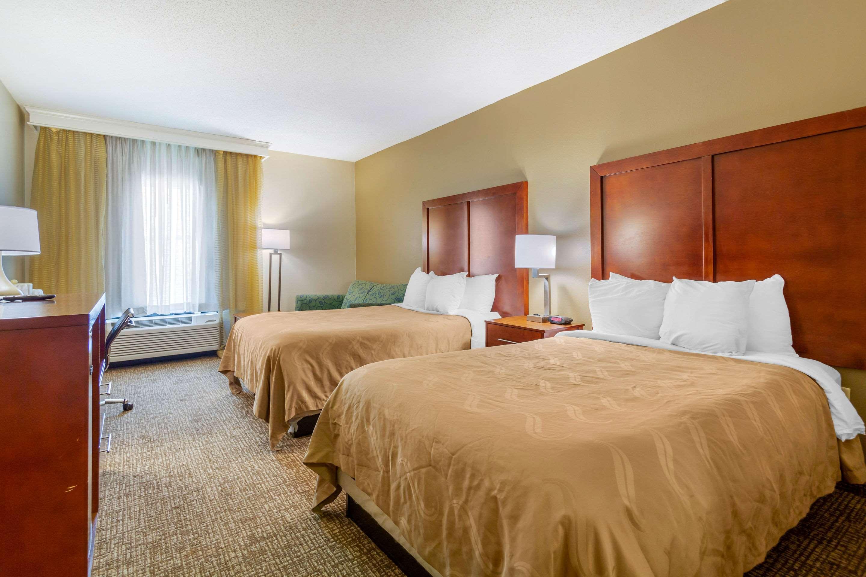 Quality Inn & Suites Olde Town Portsmouth Kültér fotó