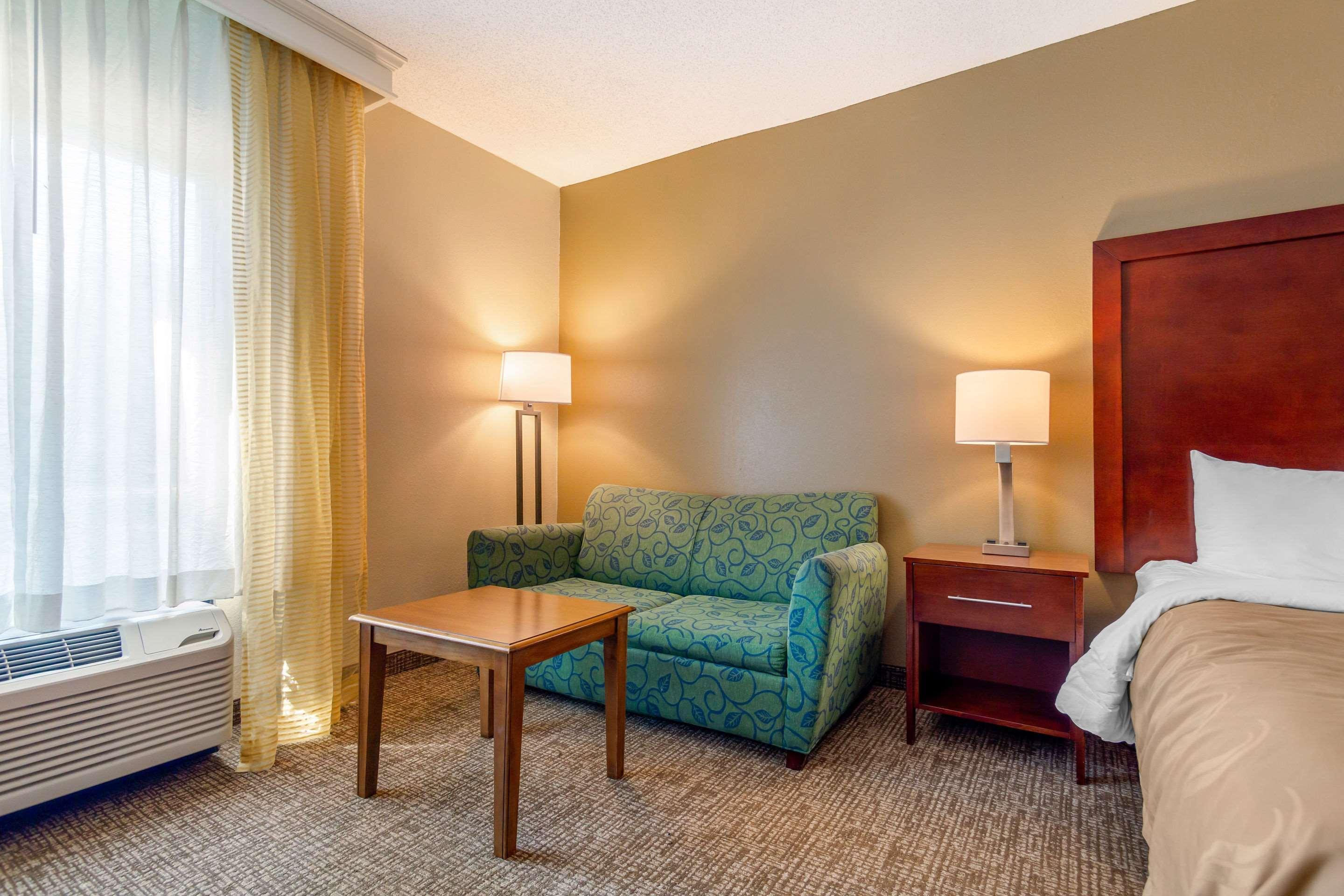 Quality Inn & Suites Olde Town Portsmouth Kültér fotó