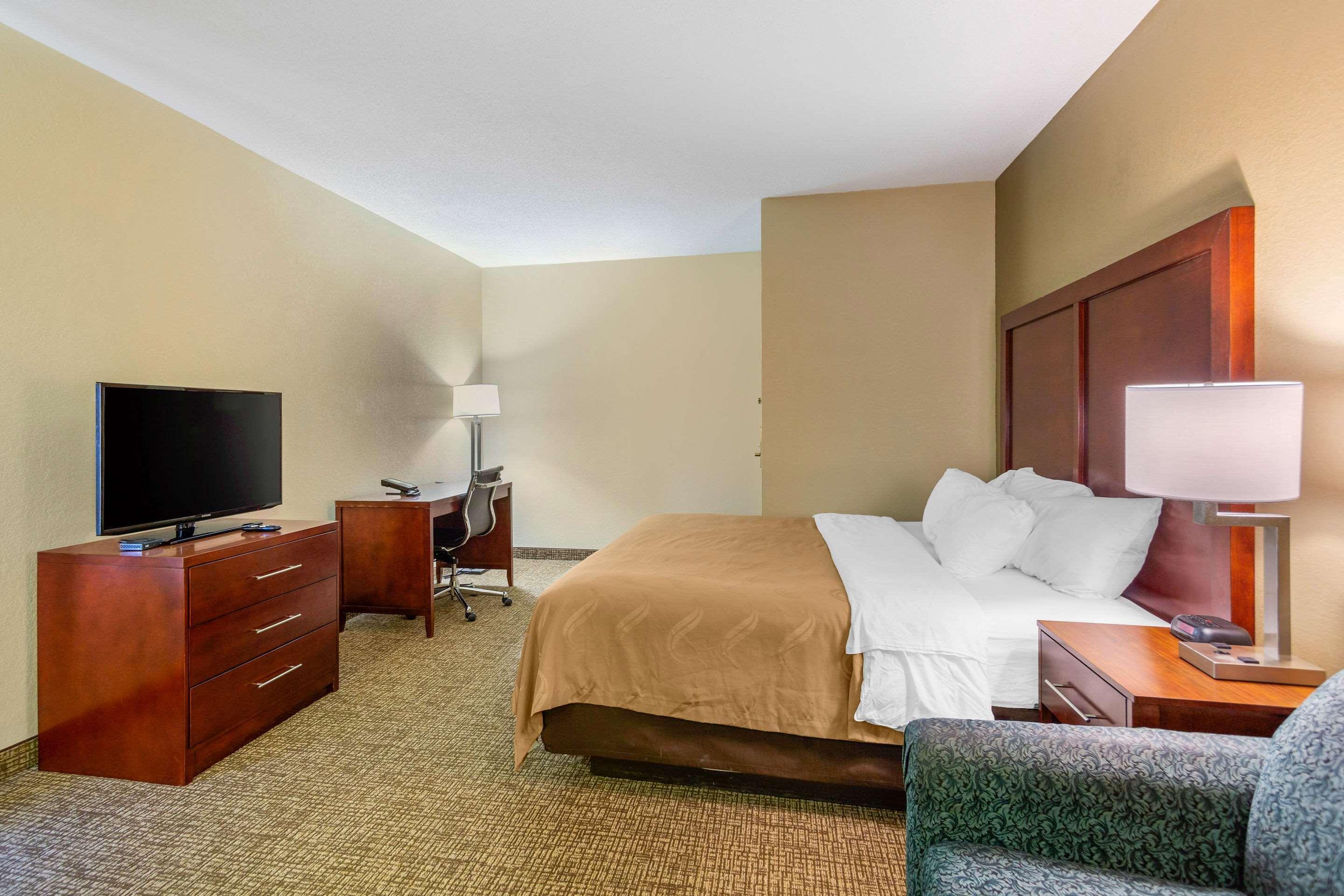 Quality Inn & Suites Olde Town Portsmouth Kültér fotó
