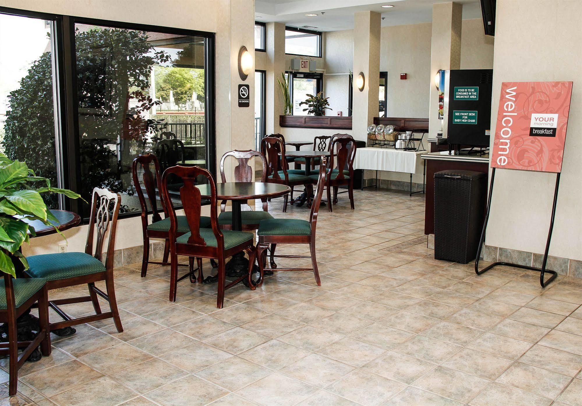 Quality Inn & Suites Olde Town Portsmouth Kültér fotó
